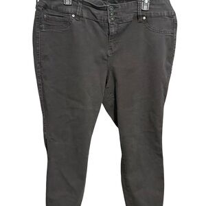 Torrid Black Triple Button Sky High Skinny Jeans - Size 20S
